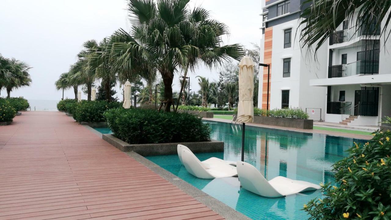 Timurbay Seafront Residence By L'Amour Home Kuantan Zewnętrze zdjęcie